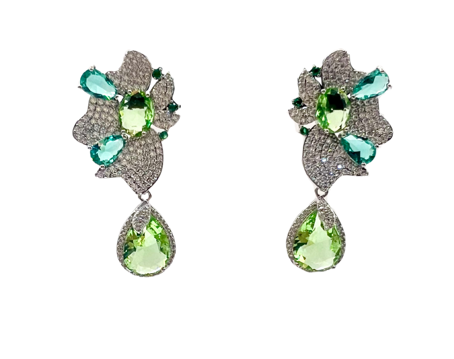 Floral Radiance – Flower-Shaped Gemstone Pendant Earrings