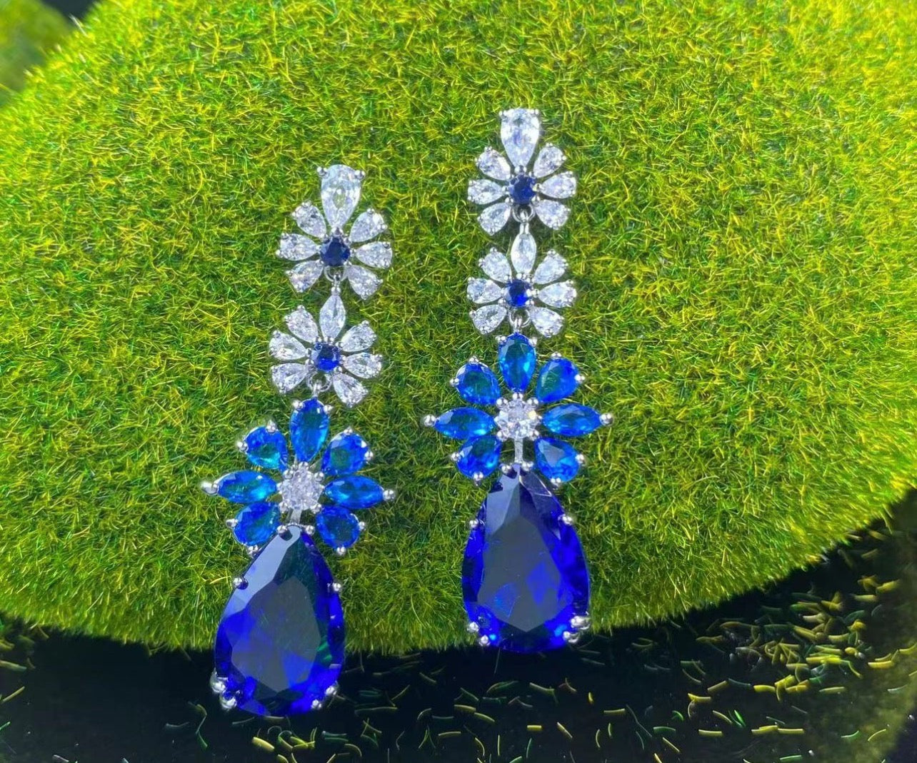 Rosé Bloom Petal Drop Earrings