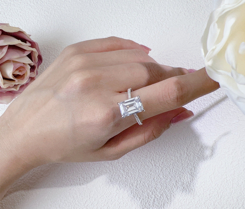 Rectangular High Carbon Diamond Light Luxury Ring