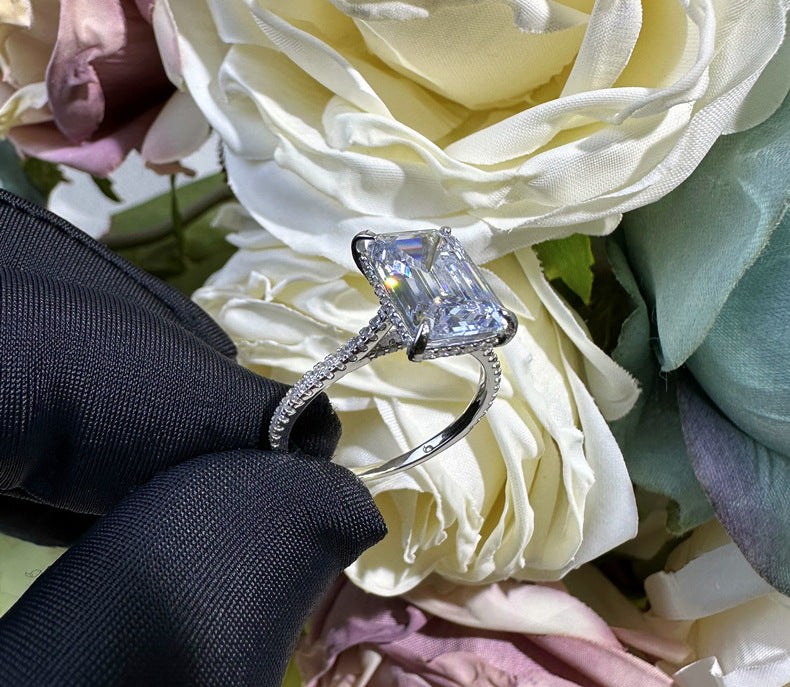 Rectangular High Carbon Diamond Light Luxury Ring