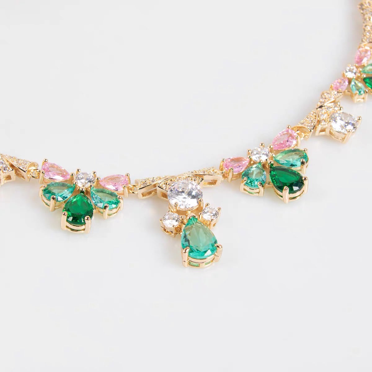 Elegant Heart Pendant Necklace in Sapphire & Blush Pink