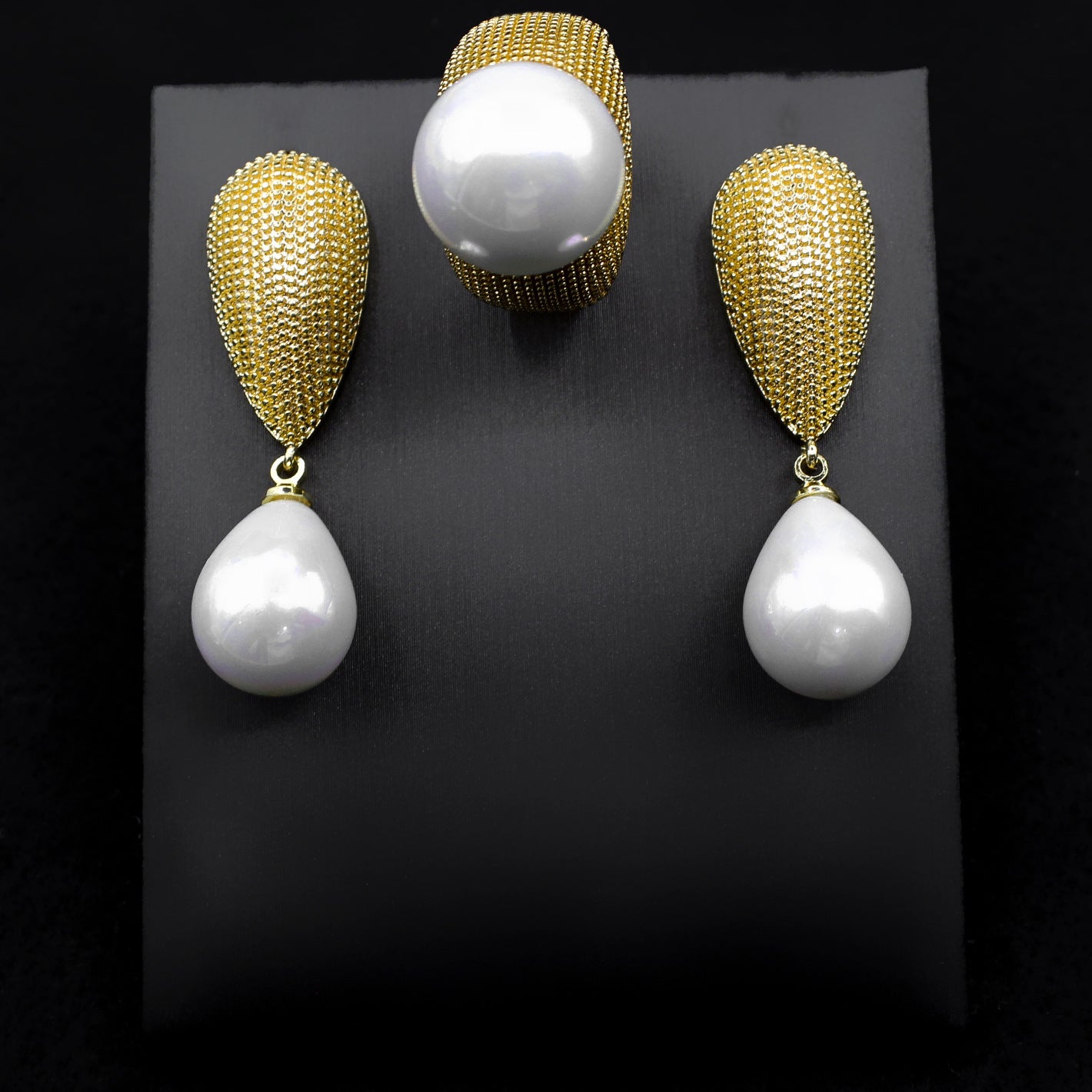 Cross-border New Pearl Rings and Earrings Summer Niche High-end Fashion Retro Exquisite Index Finger Rings Wholesale