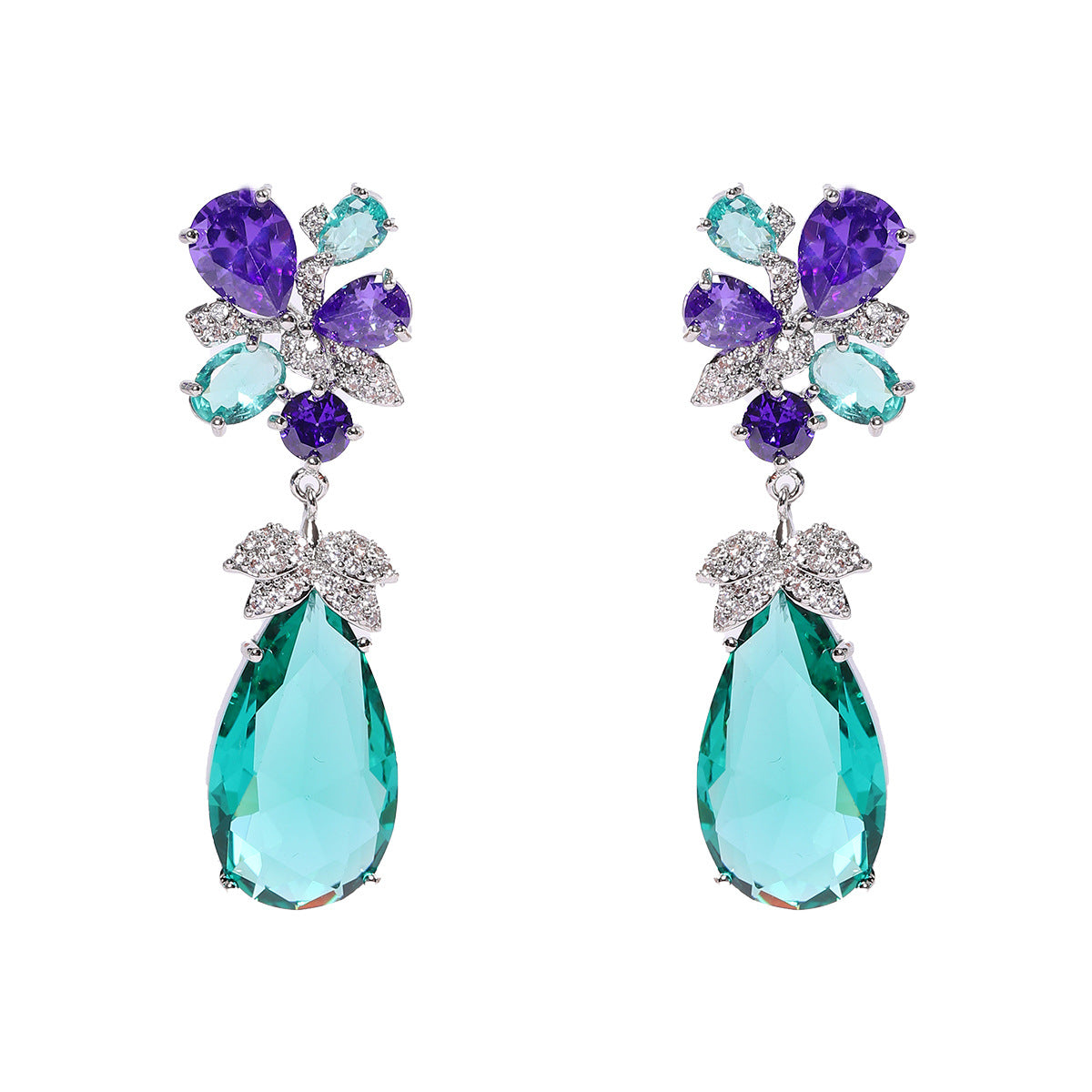 Silent Glow – Minimalist Zircon Earrings with Delicate Sparkle