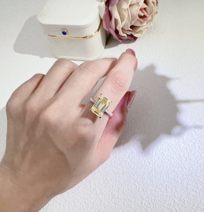 Rectangular High Carbon Diamond Light Luxury Ring