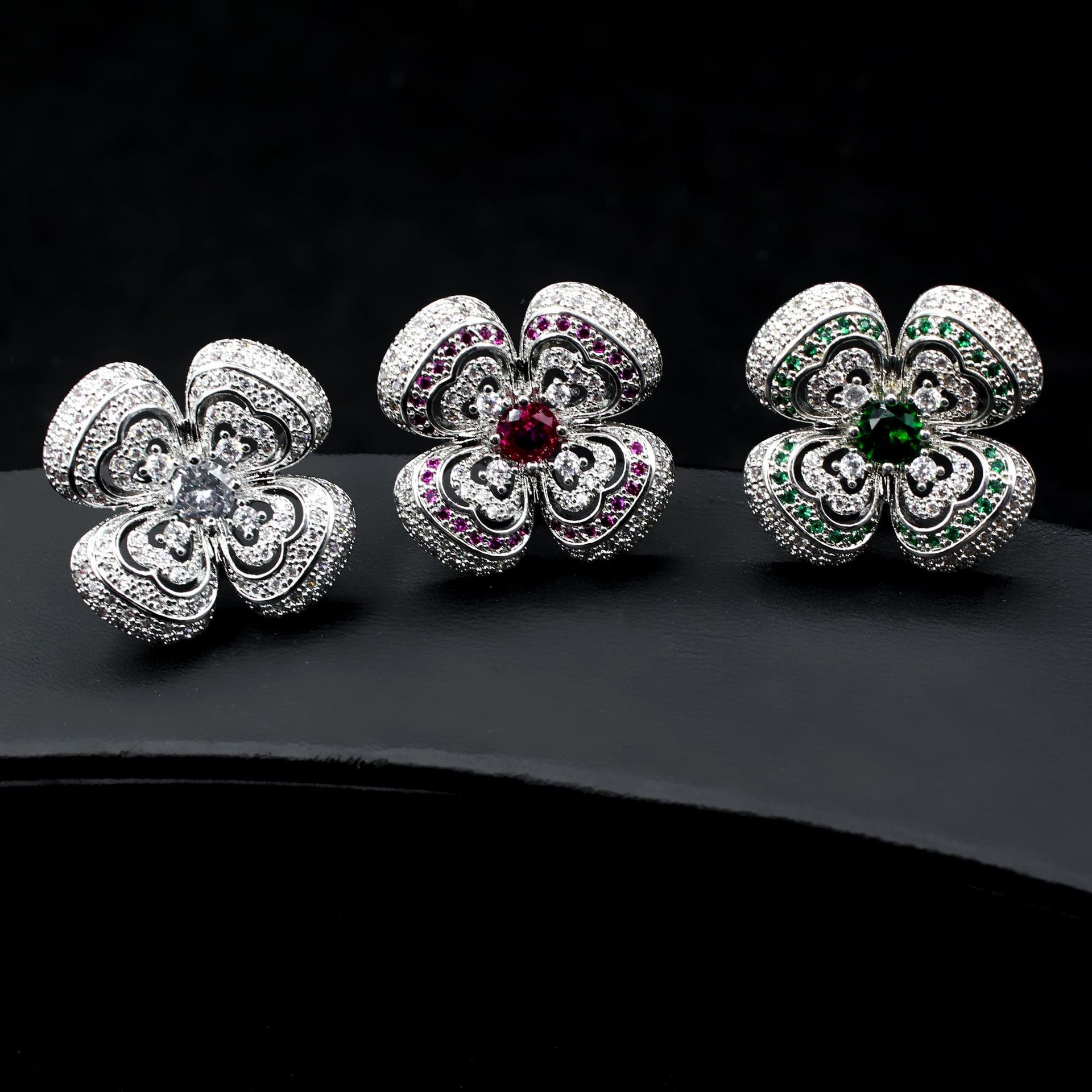 Retro Floral Zircon Earrings for Women Summer High-end Retro Earrings