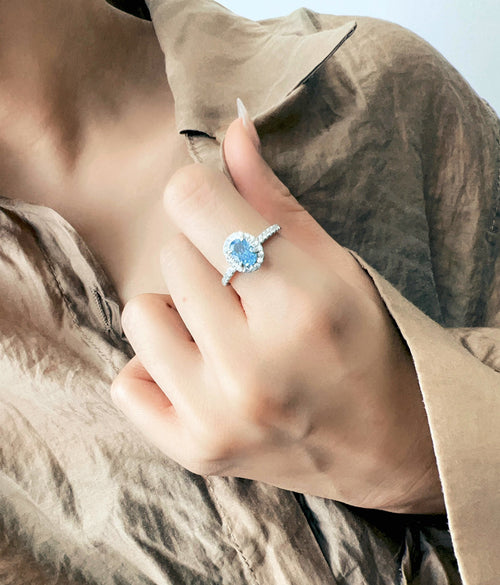 Aquamarine Glow – Oval Cut Blue Zircon Ring in Silver