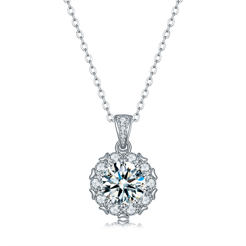 Crowned in Light – Princess Round Moissanite Necklace with Full Halo Shine