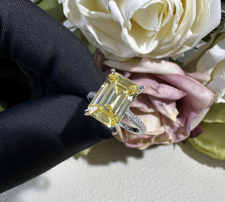 Rectangular High Carbon Diamond Light Luxury Ring